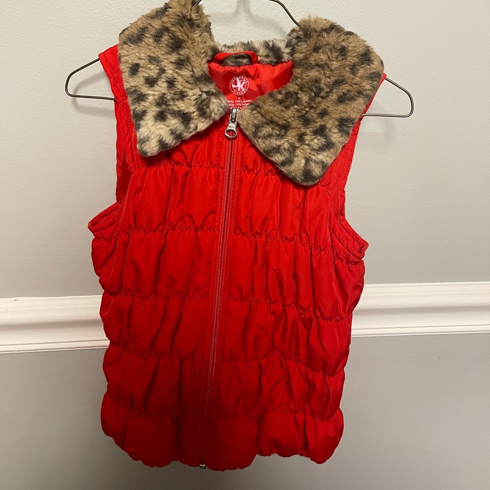 ❣️❣️Girls Size Medium Red Leopard Puff Vest NWOT